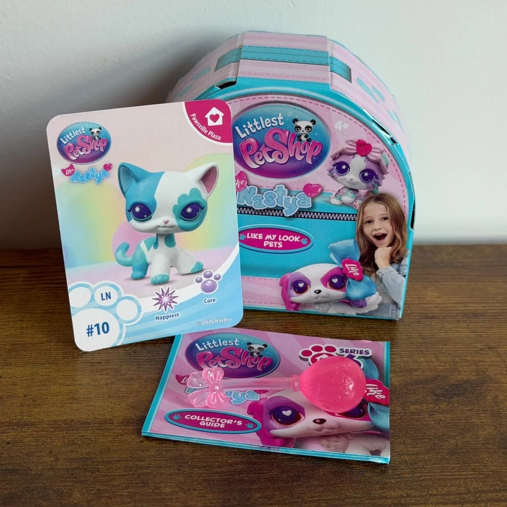 New NIB Littlest Pet Shop LPS 10 Like Nastya Shorthair Cat Blue Accessory Main 5